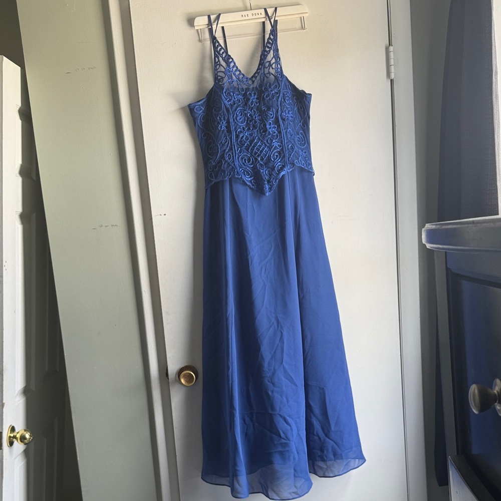 Elegant Blue Lace Women’s Dress
